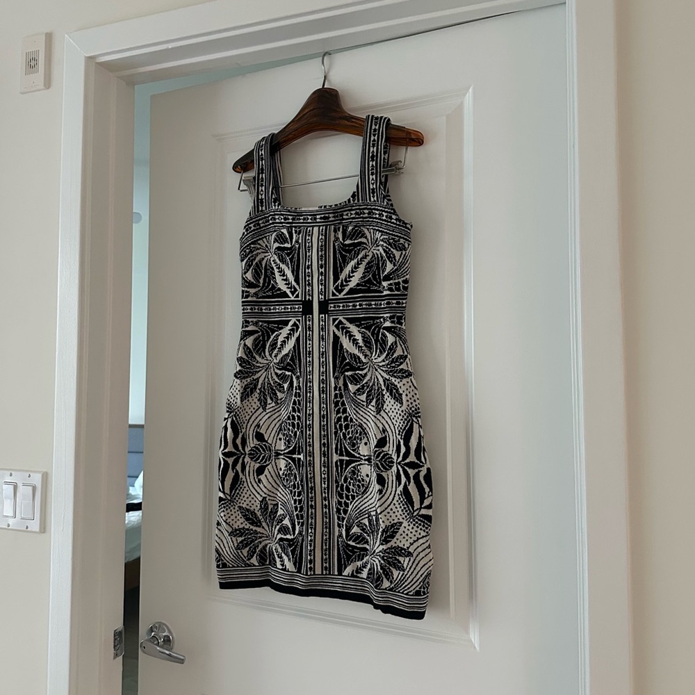Farm Rio Off-White Scarf Knit Mini Dress - Picture 5 of 7